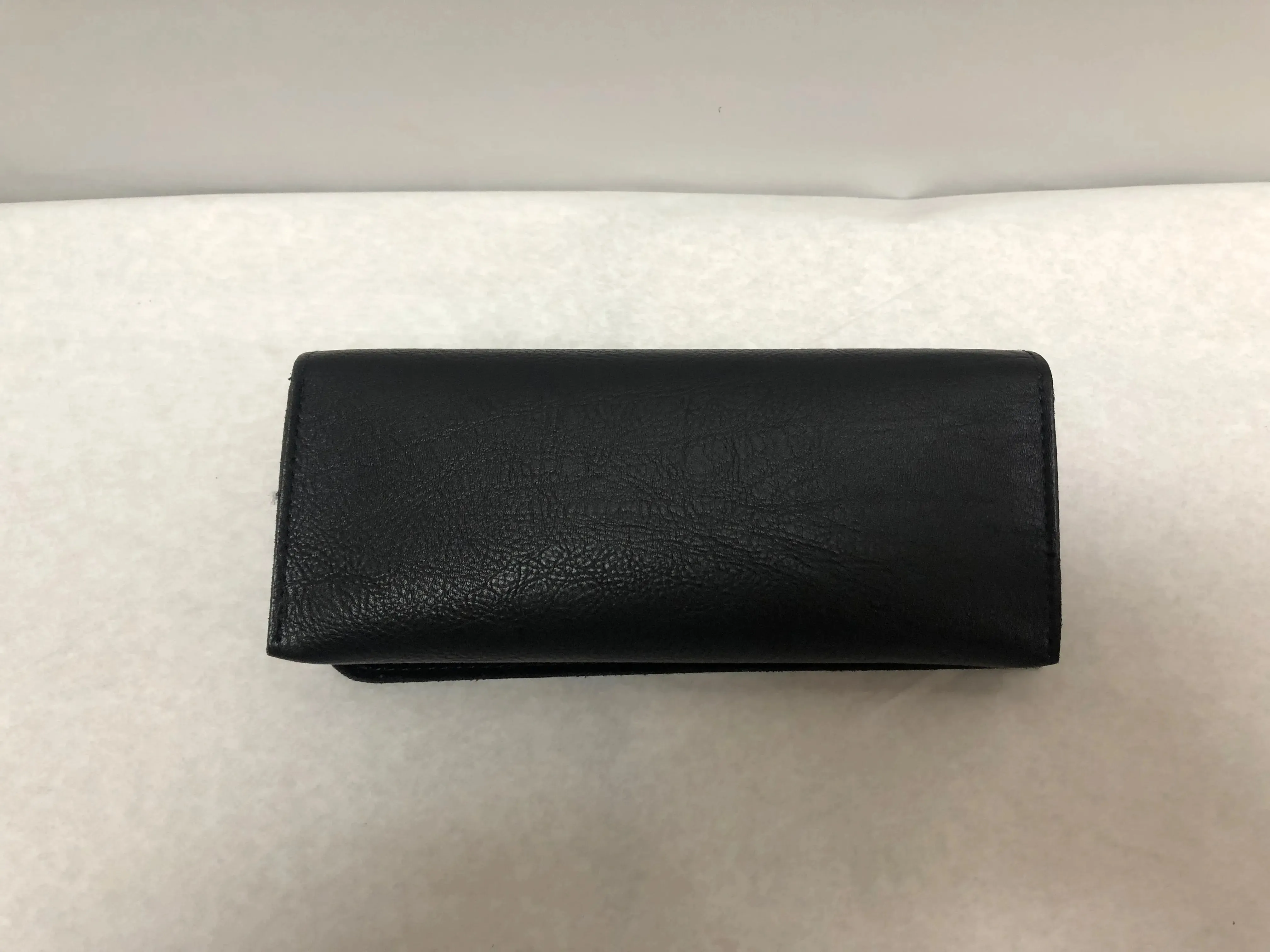 Kenneth Cole Optical Eyeglasses Semi-Hard Case | KMOPT-32