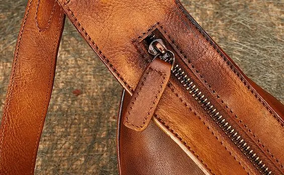 Vintage Leather Crossbody Chest Bag For Women Sling Pack
